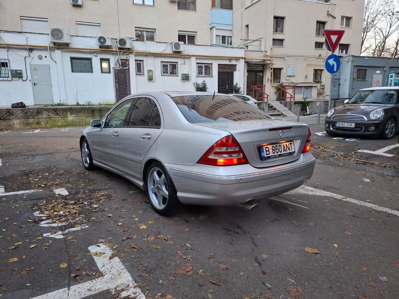 Mercedes-Benz C 200